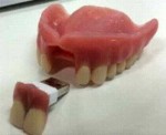 false-teeth-usb